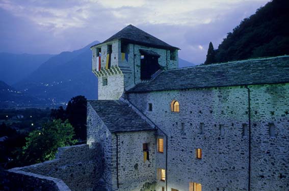 Deutsche-Politik-News.de | Vogogna Schloss Nationalpark Val Grande, Lago Maggiore